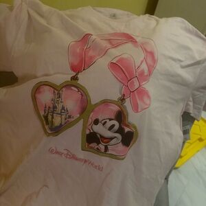 Exclusive Disney World 2026 ValentinesPink Graphic T-Shirt size large NWT